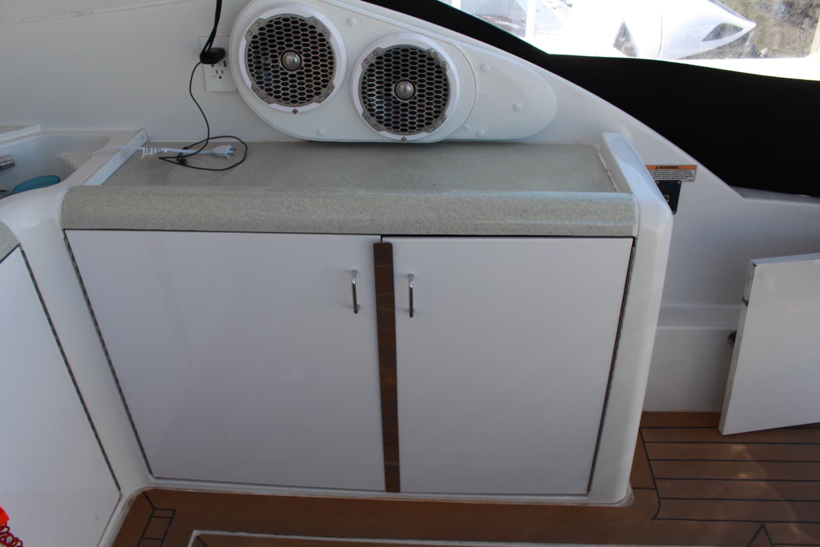 2000 Carver Trojan 440 Express — photo 14