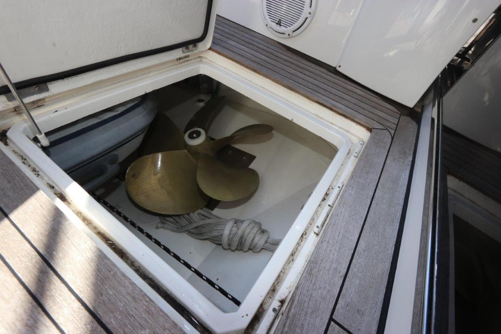 2004 Sunseeker Predator — photo 7