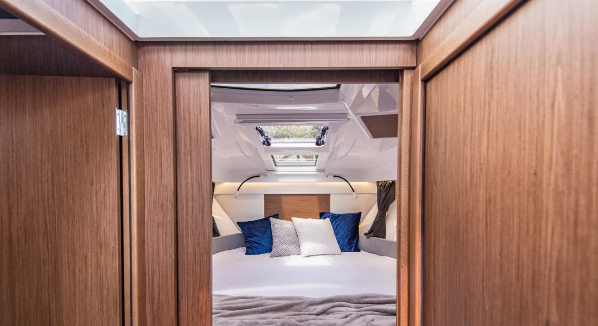 2025 Beneteau Antares 9 — photo 15