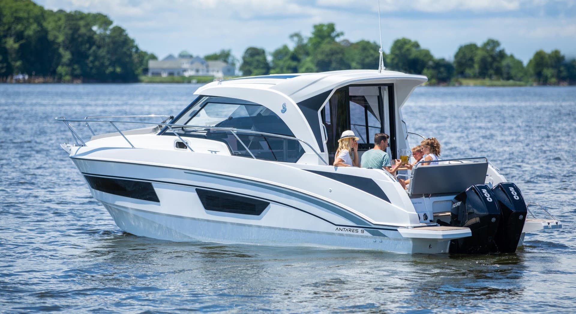 2025 Beneteau Antares 9 — photo 3