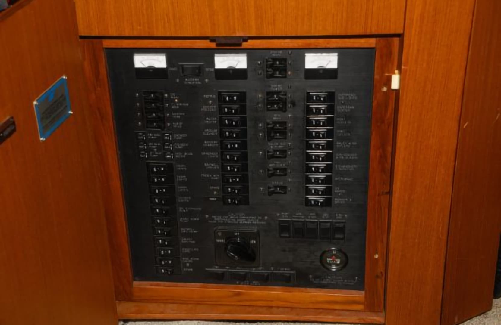 1999 Ocean Yachts 45 Super Sport Convertible — photo 9