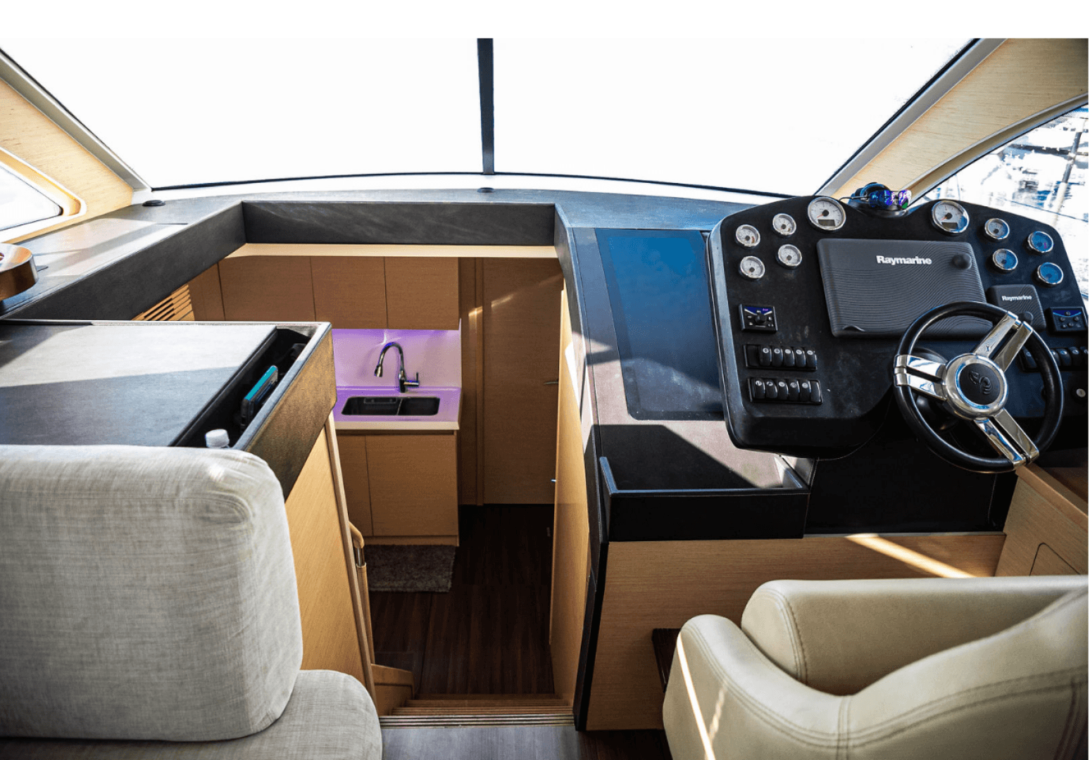 2010 Beneteau Monte Carlo 47 — photo 14