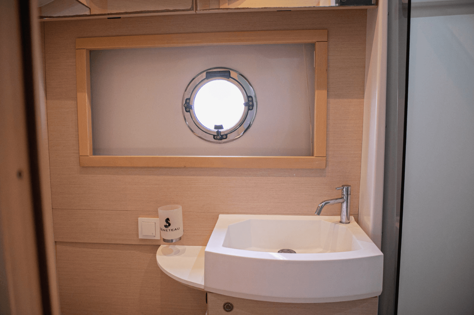 2010 Beneteau Monte Carlo 47 — photo 20