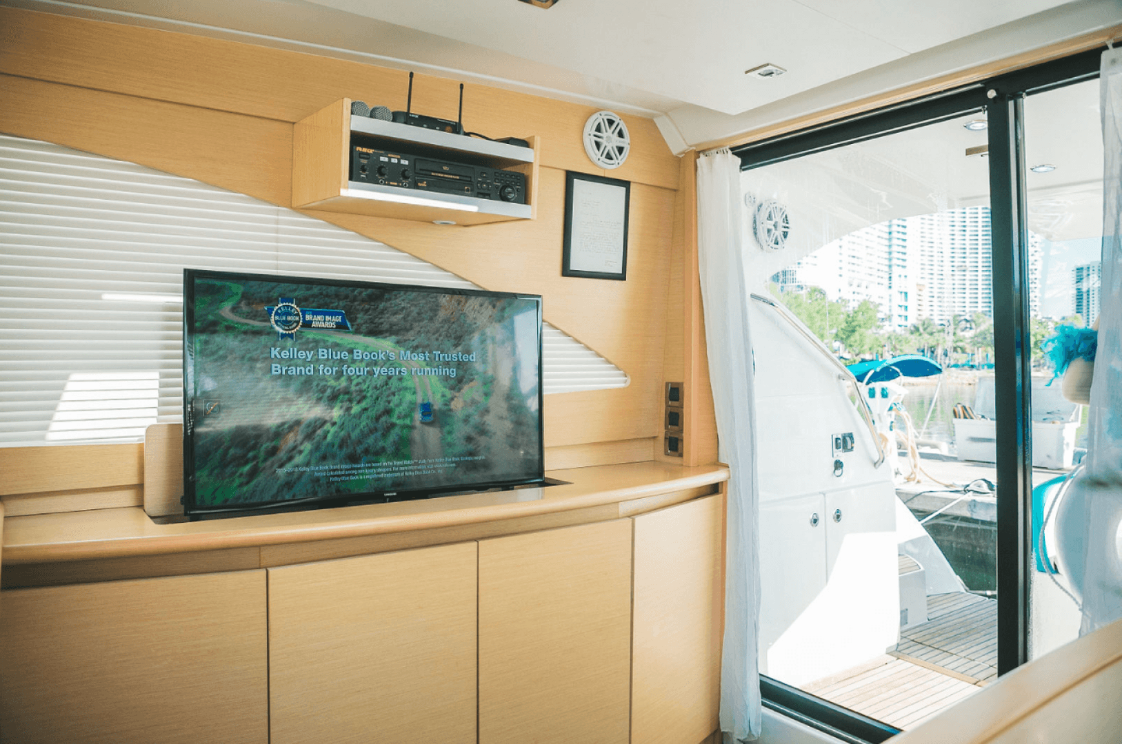 2010 Beneteau Monte Carlo 47 — photo 8