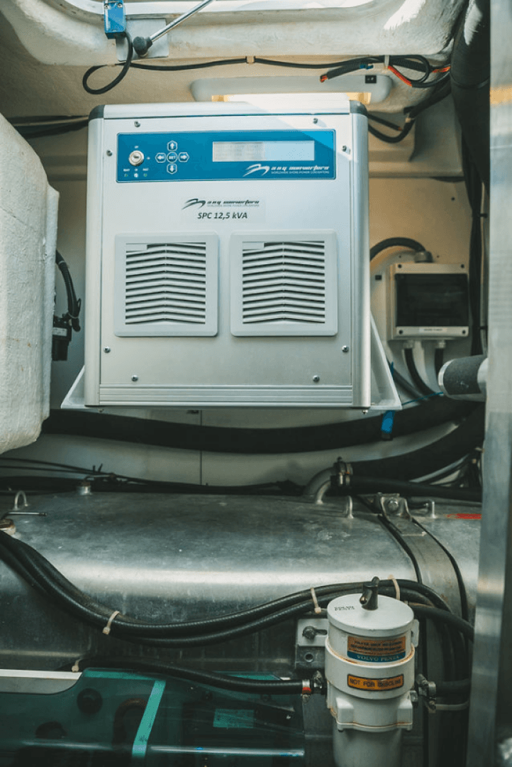 2010 Beneteau Monte Carlo 47 — photo 38