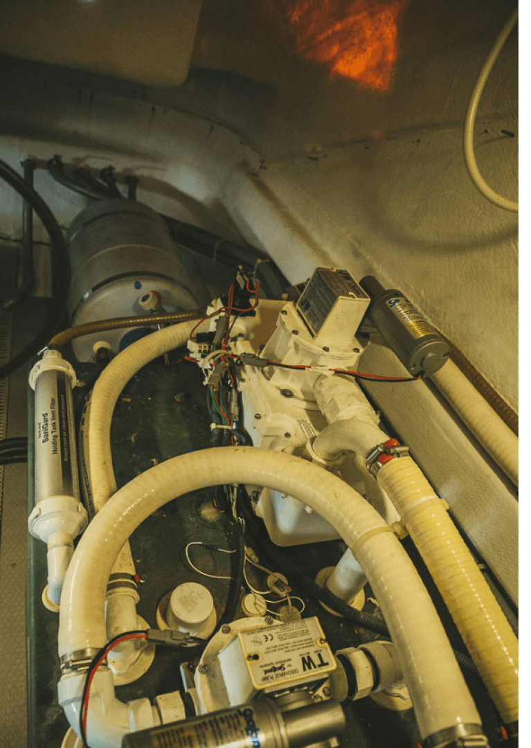 2010 Beneteau Monte Carlo 47 — photo 42