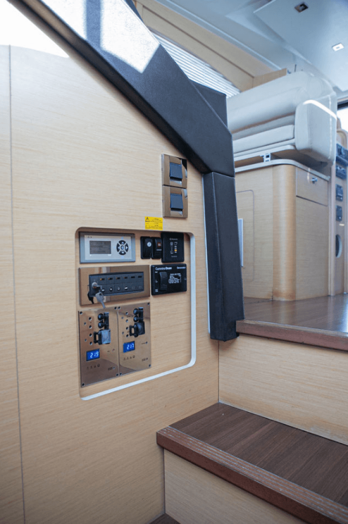 2010 Beneteau Monte Carlo 47 — photo 17