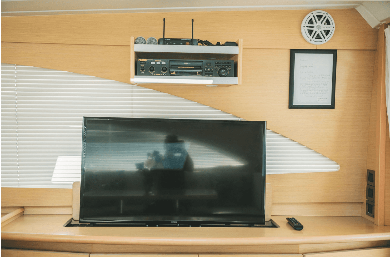 2010 Beneteau Monte Carlo 47 — photo 9