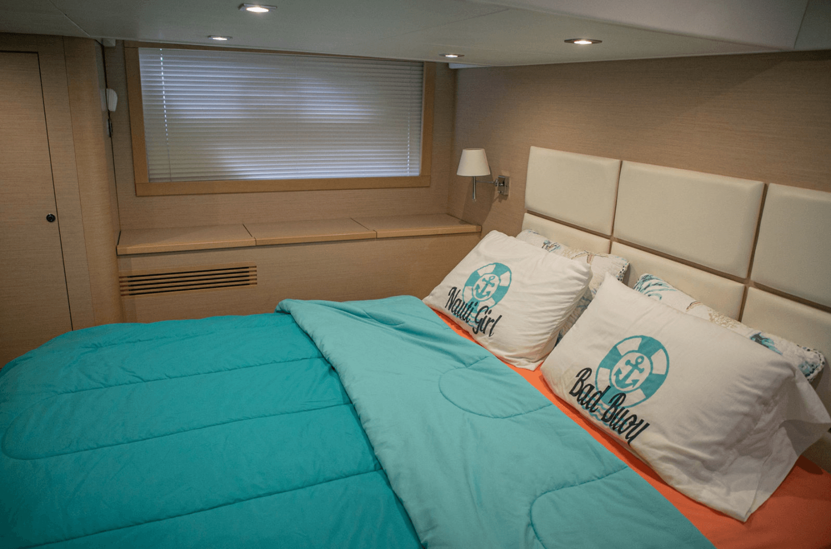 2010 Beneteau Monte Carlo 47 — photo 29