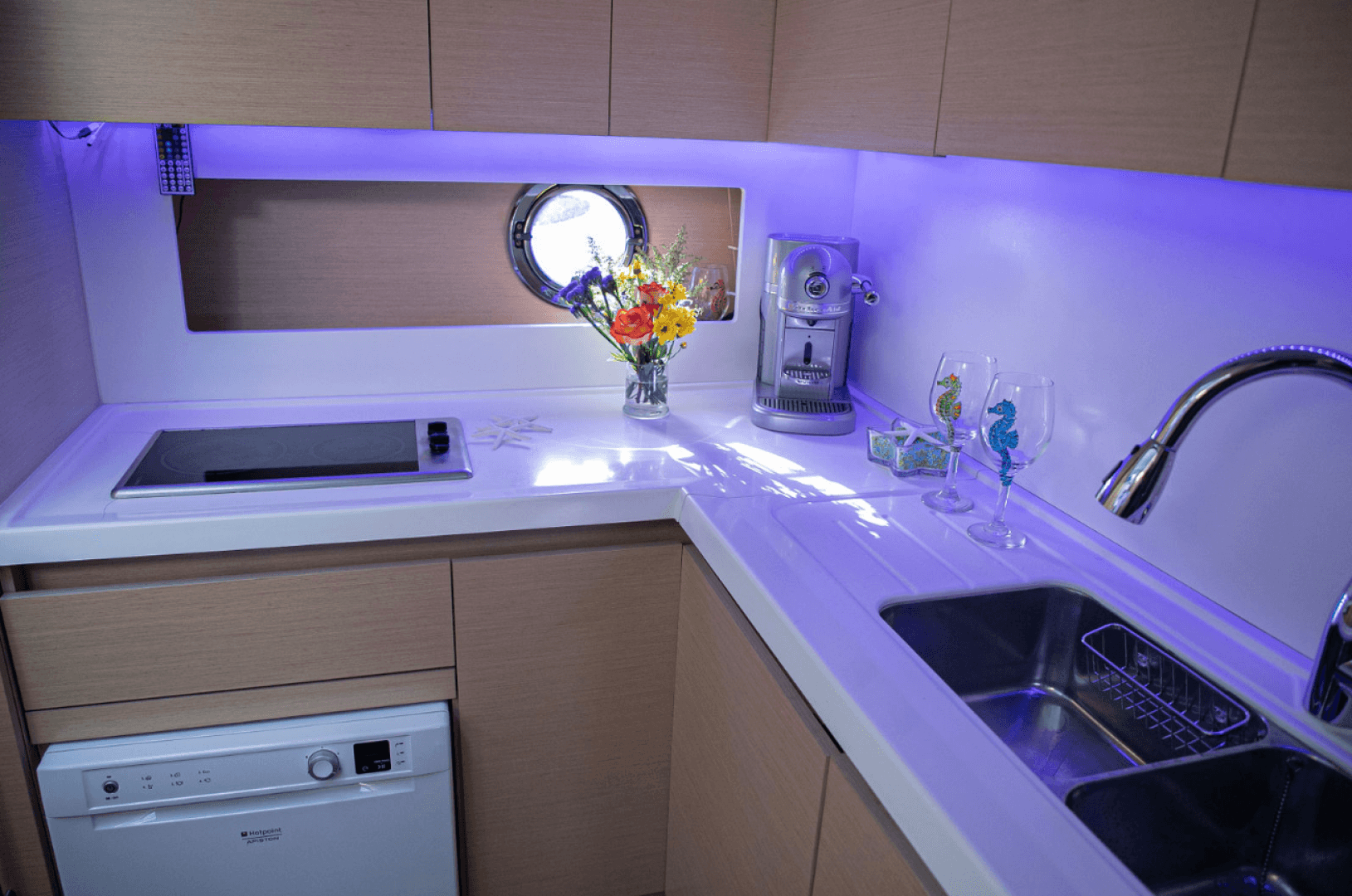 2010 Beneteau Monte Carlo 47 — photo 23