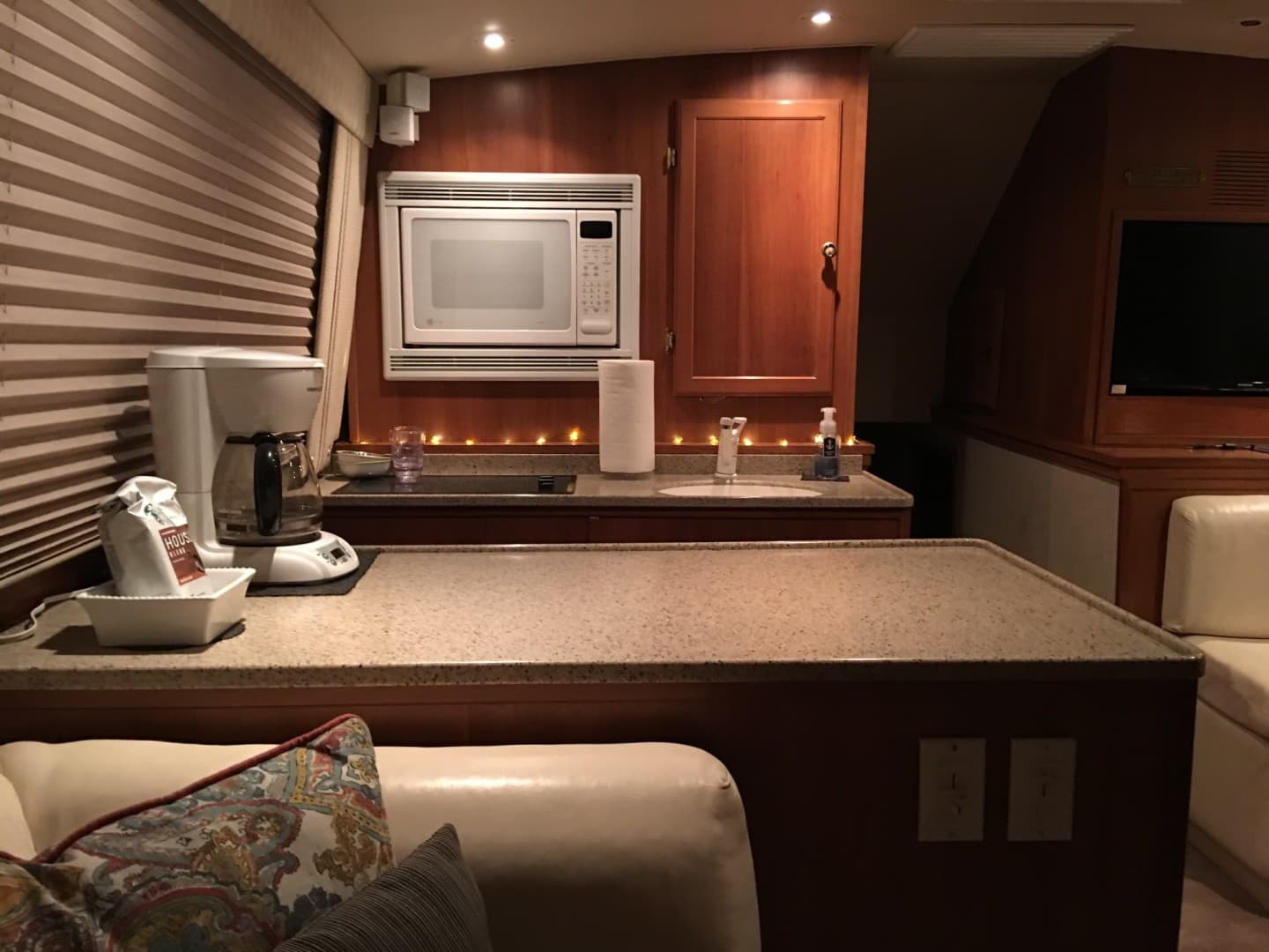 1987 Ocean 48 Super Sport — photo 6