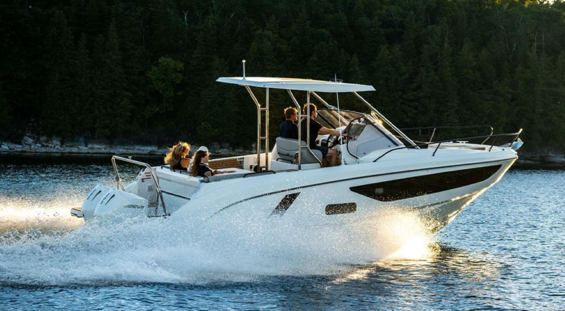 2025 Beneteau Flyer 9 Sundeck — photo 1