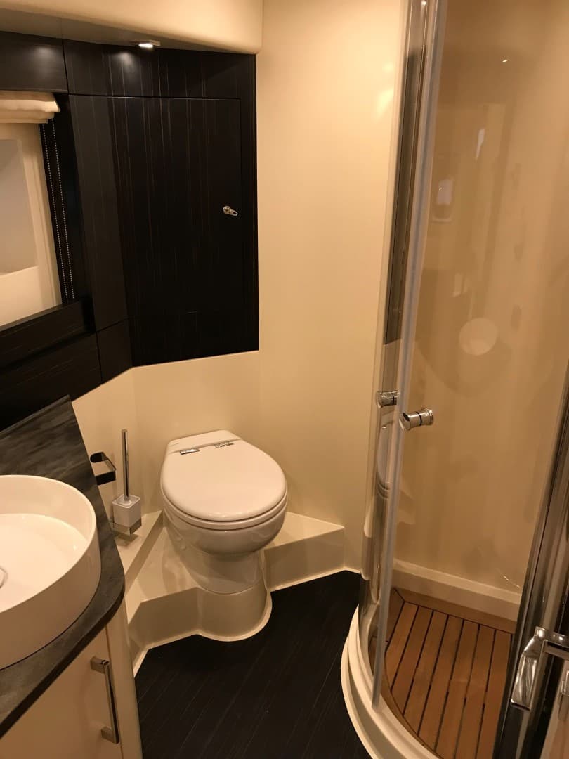 2019 Sirena 58 Flybridge — photo 11