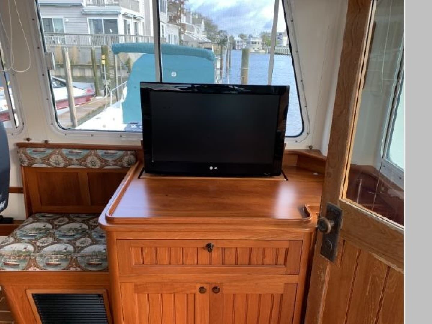 2007 Northern Bay 38 — photo 34