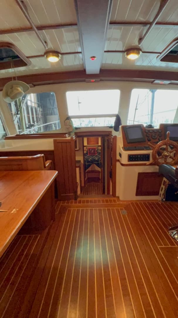 2007 Northern Bay 38 — photo 29