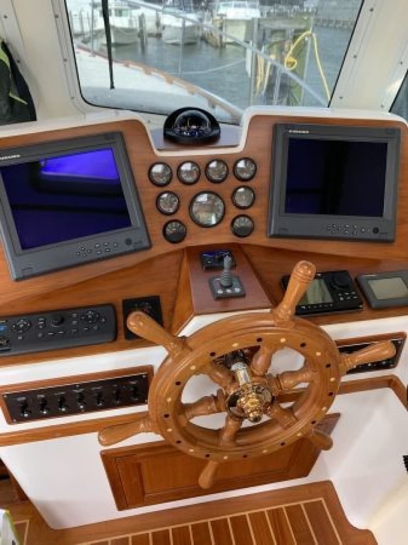 2007 Northern Bay 38 — photo 24