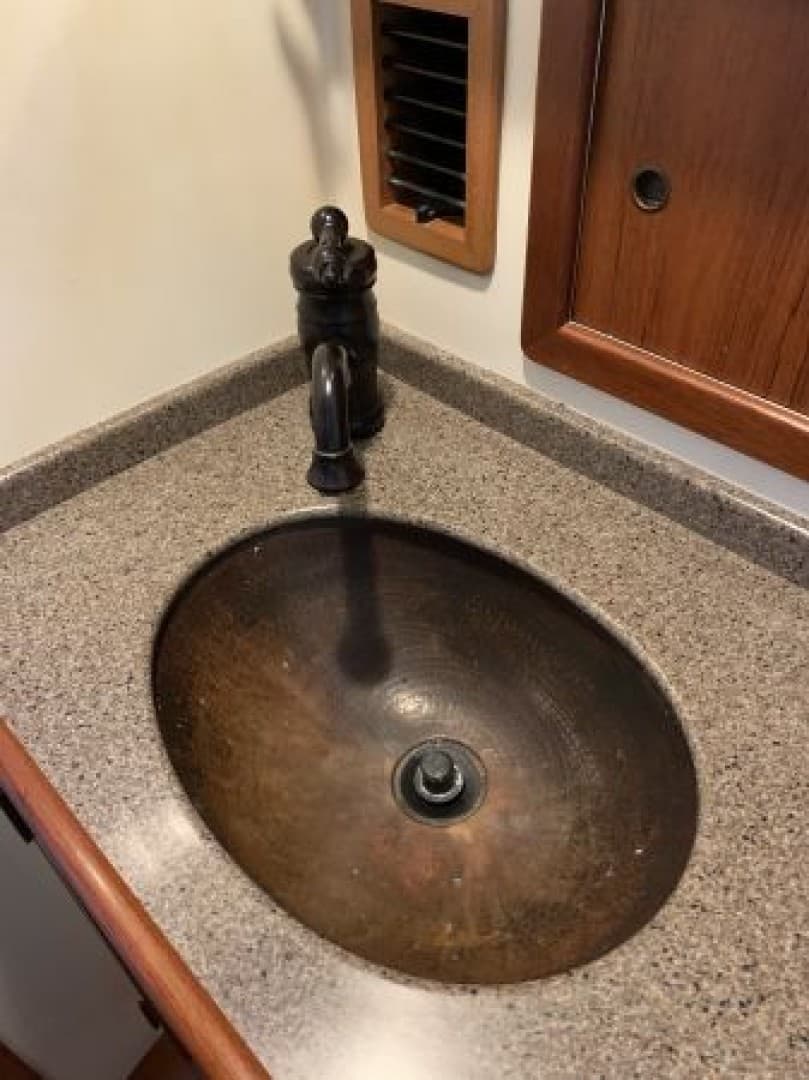 2007 Northern Bay 38 — photo 44