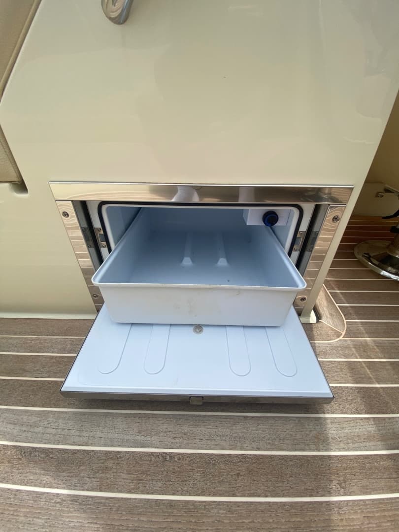 2018 Chris-Craft Corsair 34 — photo 24