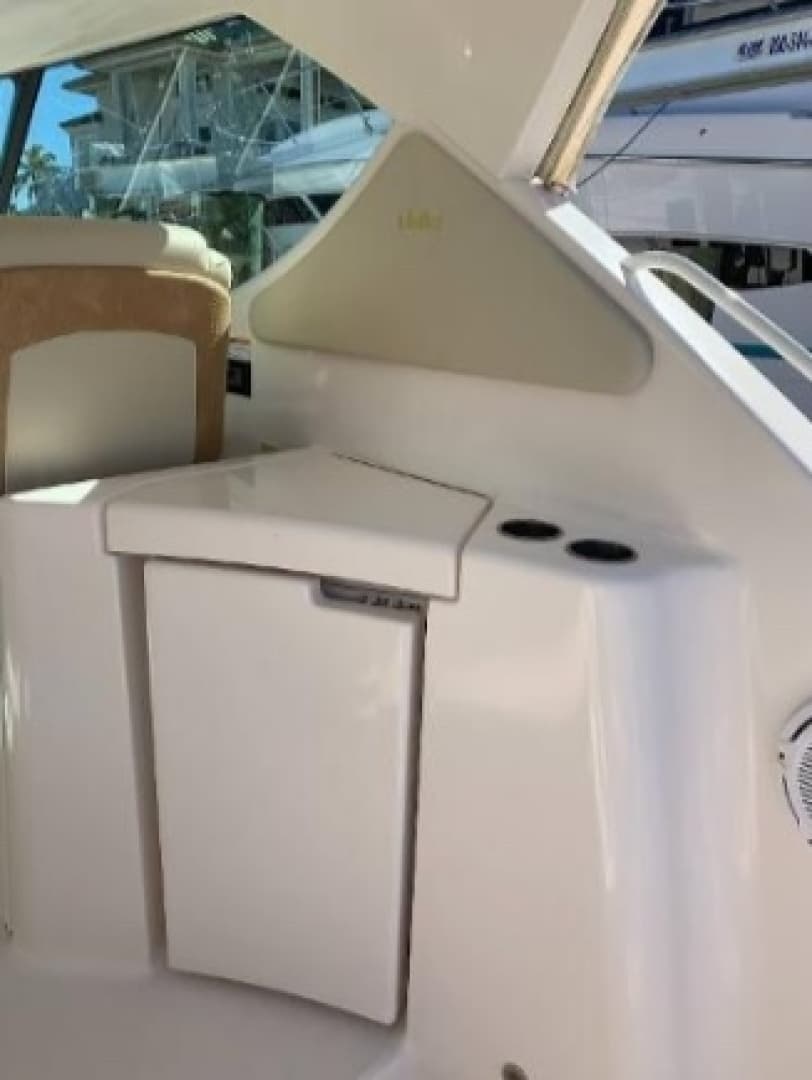 2008 Tiara Yachts 3900 Sovran — photo 9