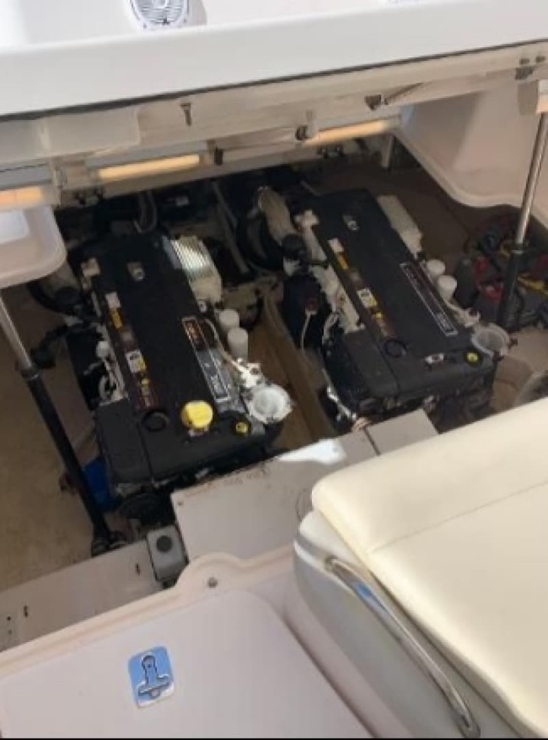 2008 Tiara Yachts 3900 Sovran — photo 24