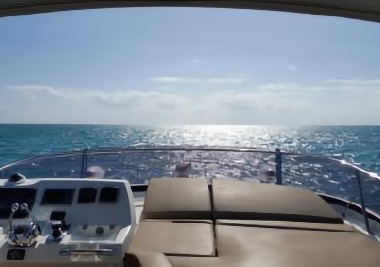 2015 Prestige 550 — photo 4