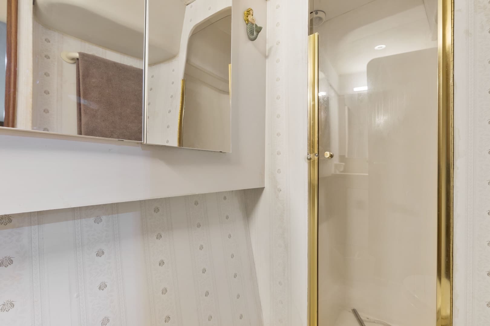 2001 Ocean Yachts 52 SS — photo 18