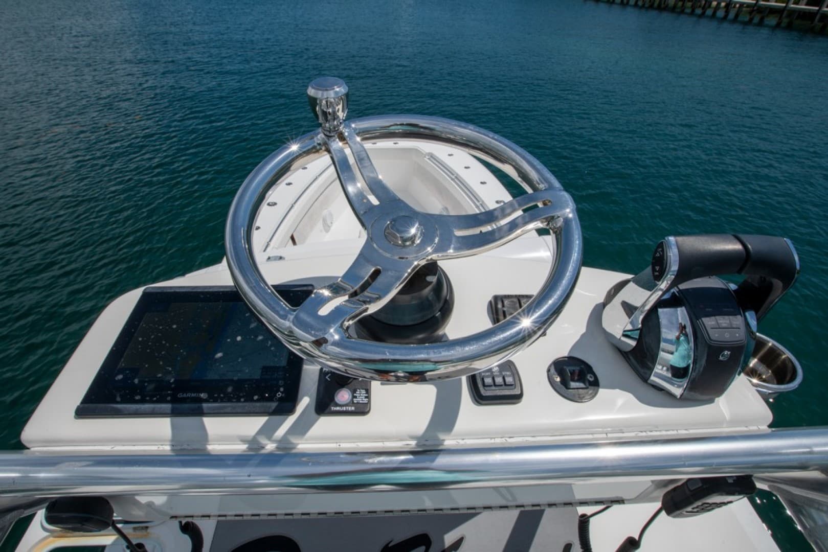 2011 Invincible 42 CC — photo 25