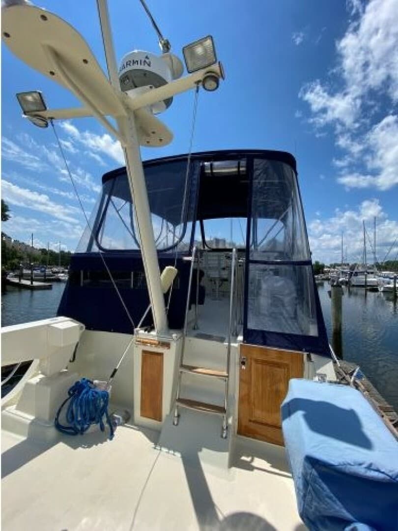 1983 Tollycraft Aft Cabin — photo 17