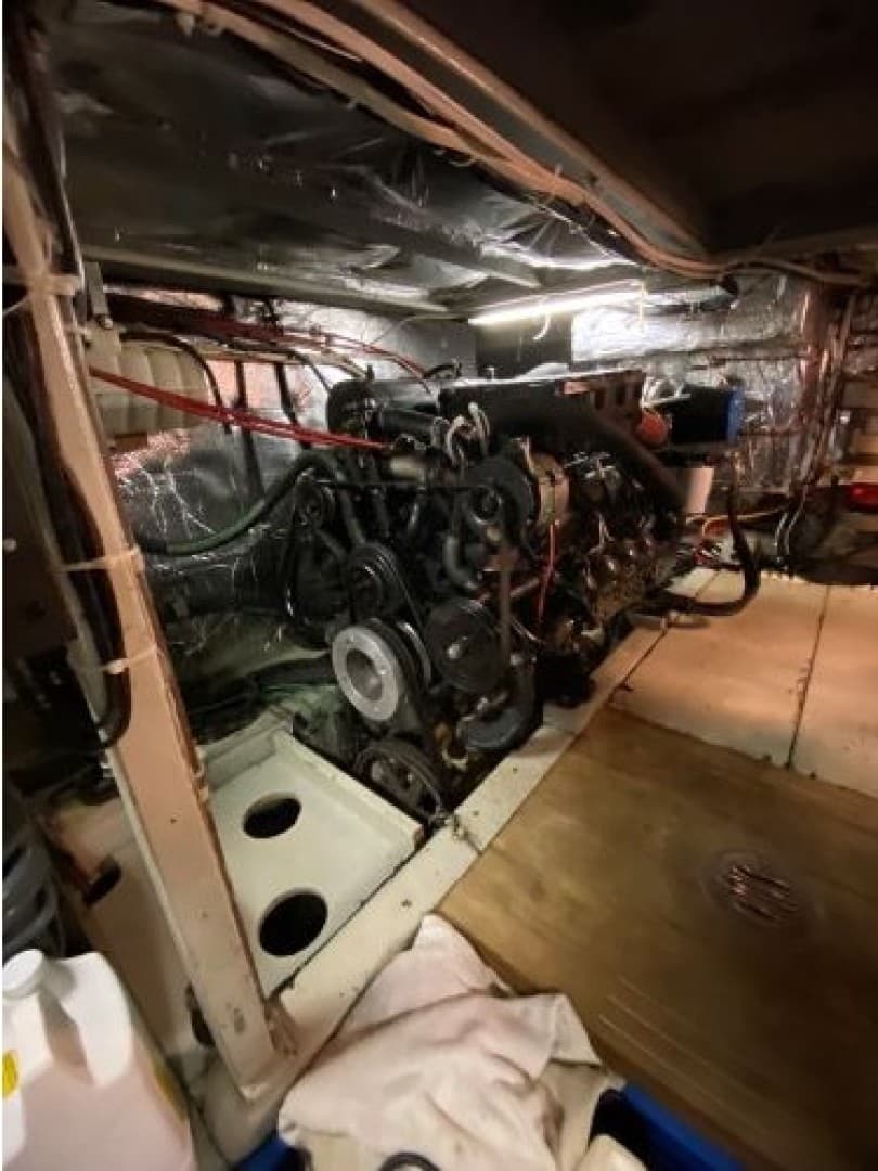 1983 Tollycraft Aft Cabin — photo 39