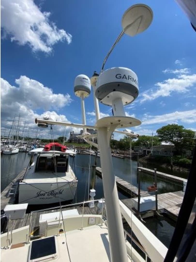 1983 Tollycraft Aft Cabin — photo 16