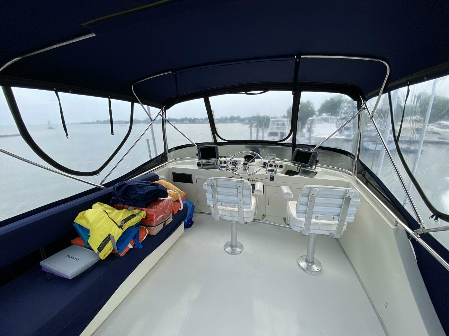 1983 Tollycraft Aft Cabin — photo 18