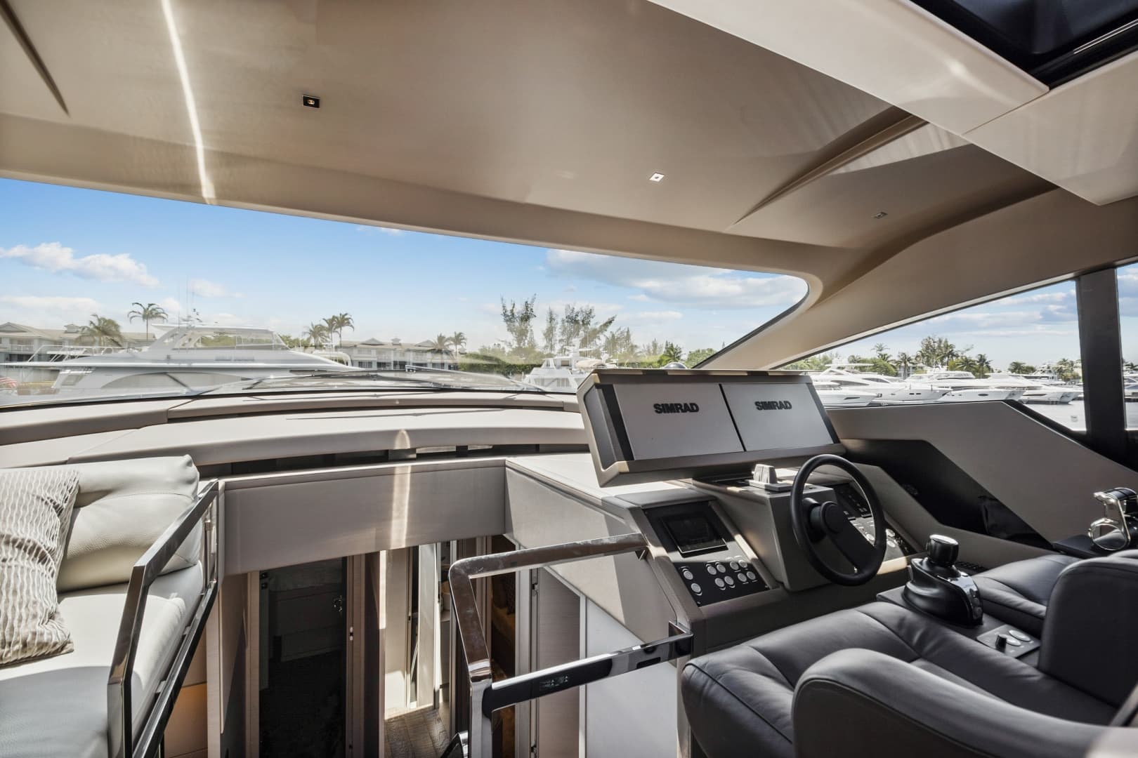 2020 Pershing 7X — photo 22