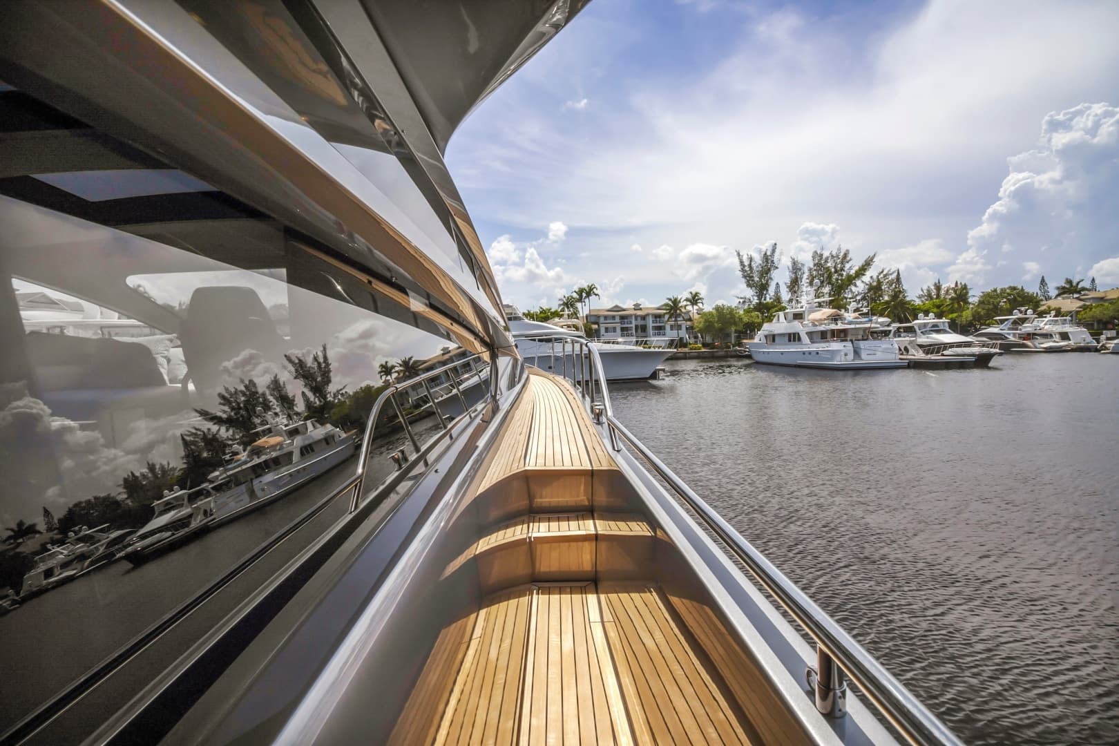 2020 Pershing 7X — photo 11