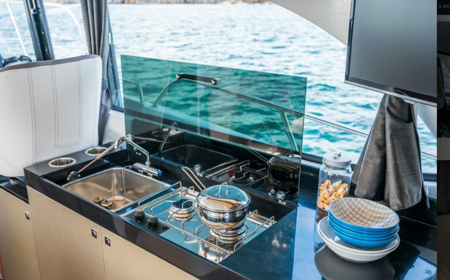 2026 Beneteau Antares 11 — photo 7