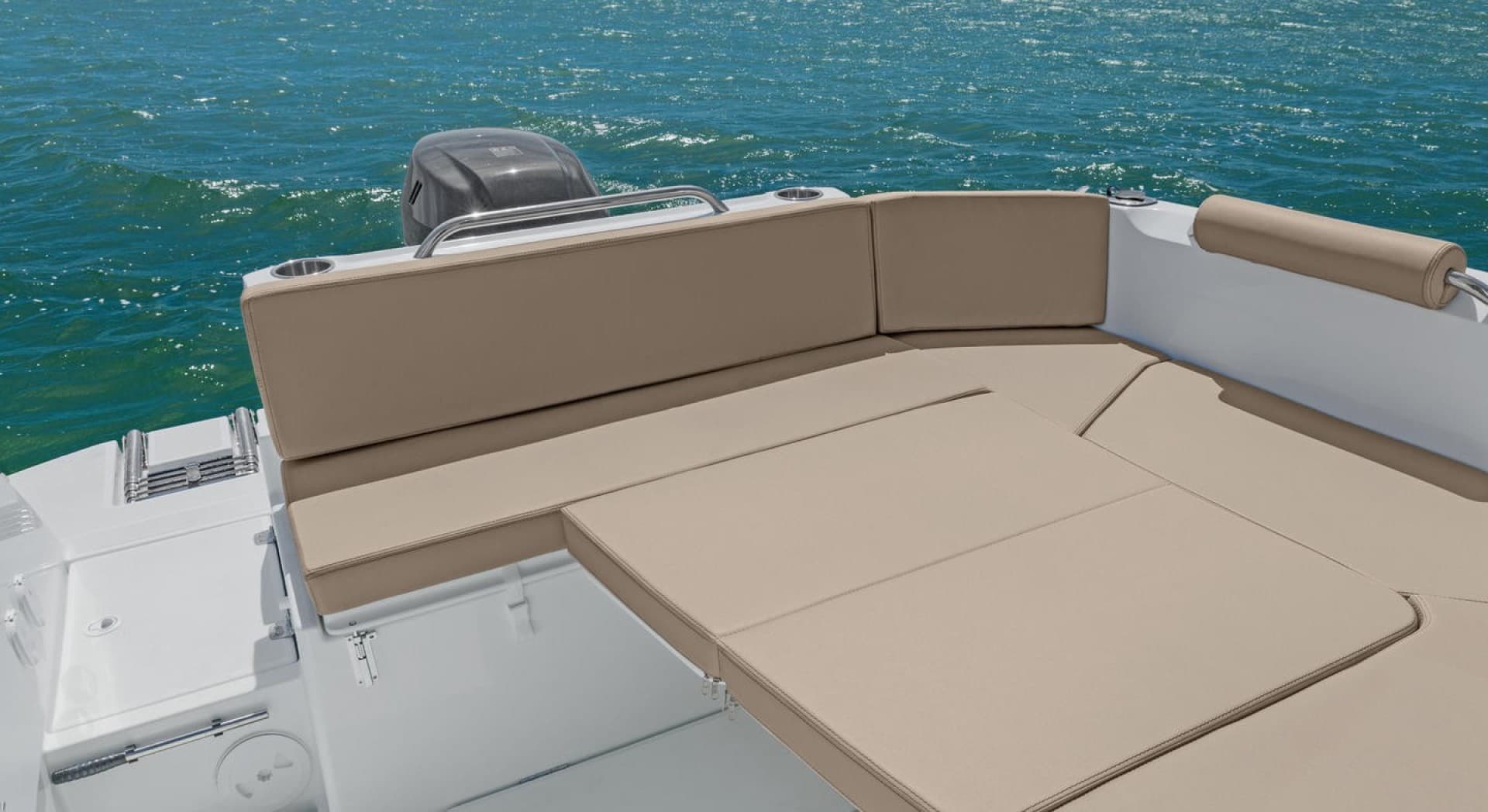 2026 Beneteau Antares 7 — photo 7