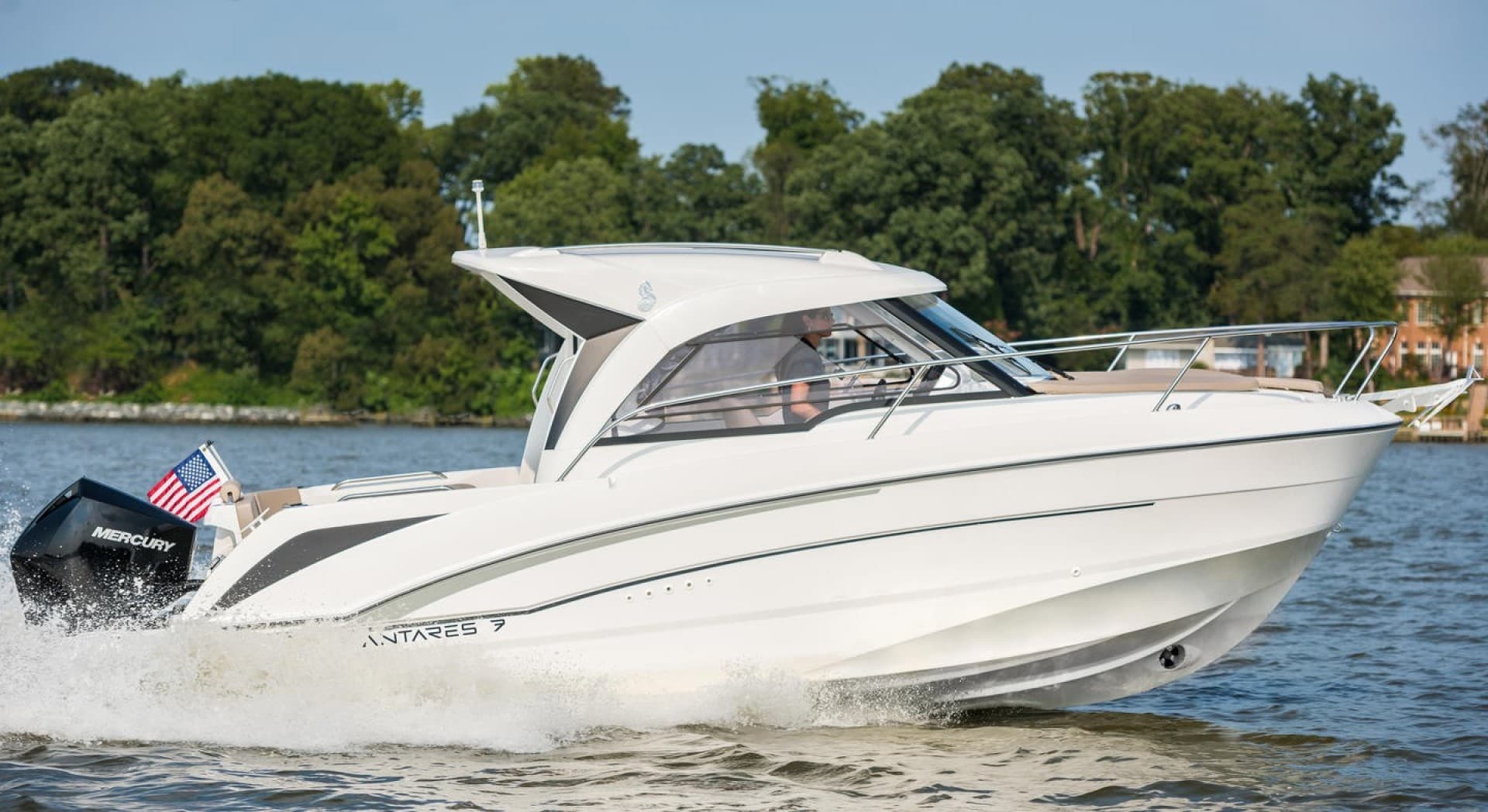 2026 Beneteau Antares 7 — photo 3