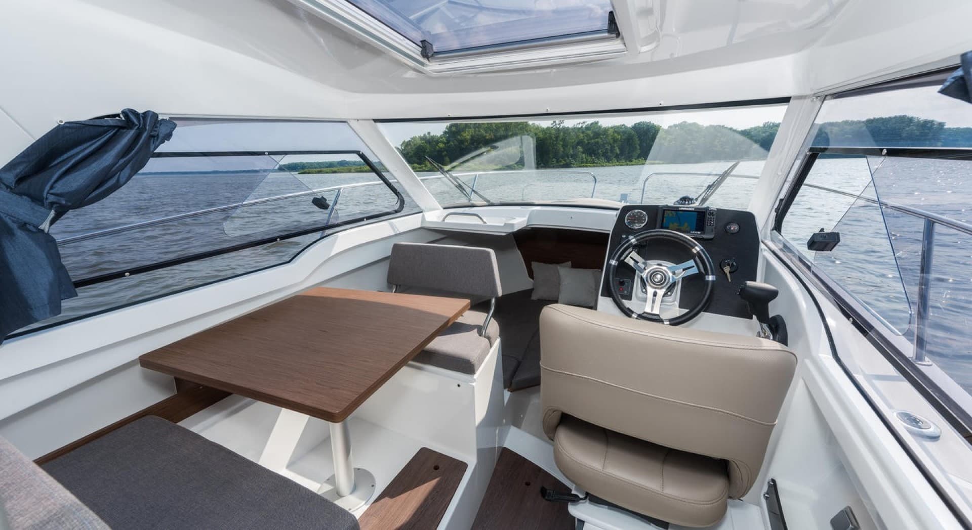 2026 Beneteau Antares 7 — photo 12
