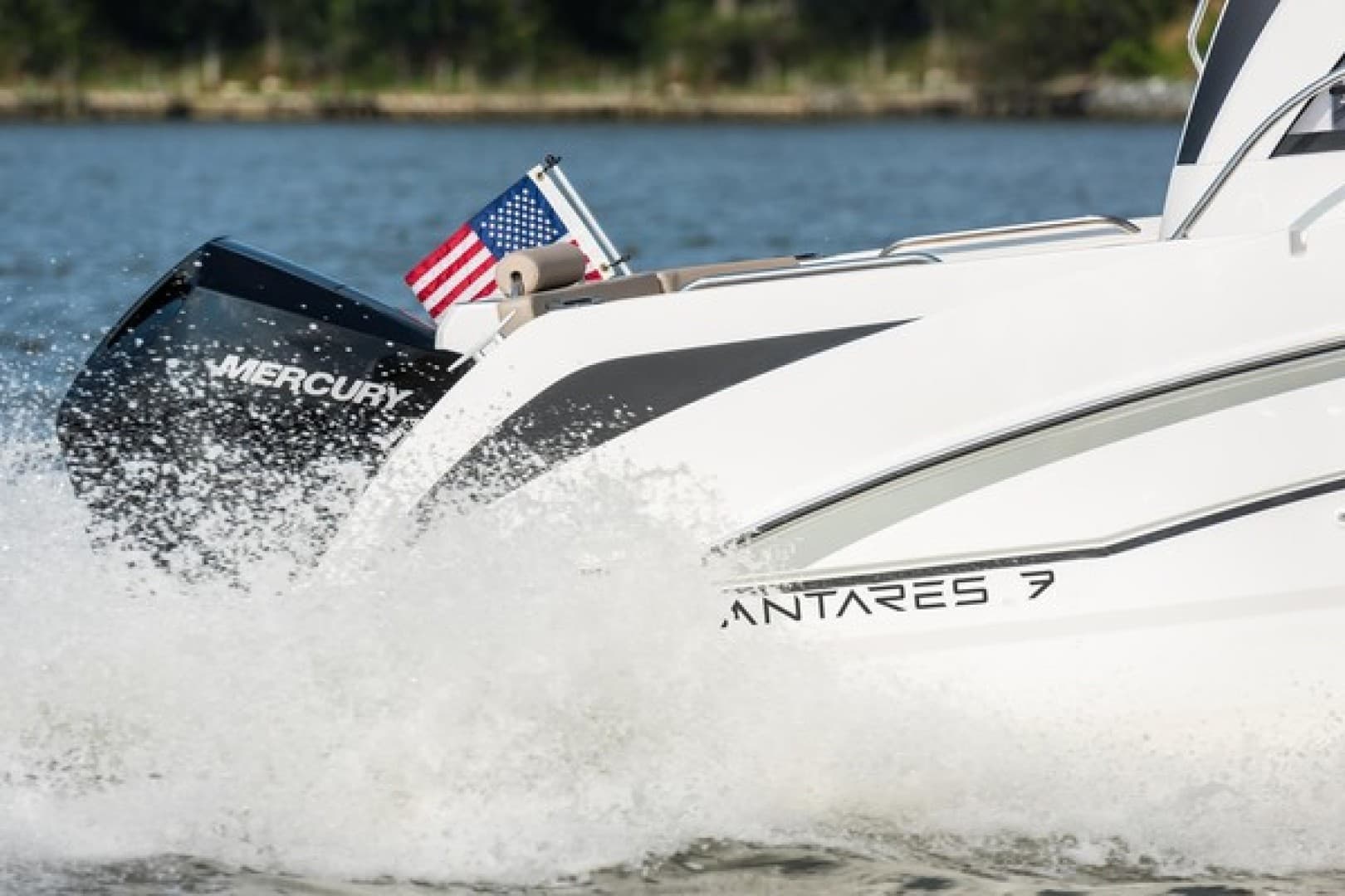 2026 Beneteau Antares 7 — photo 4