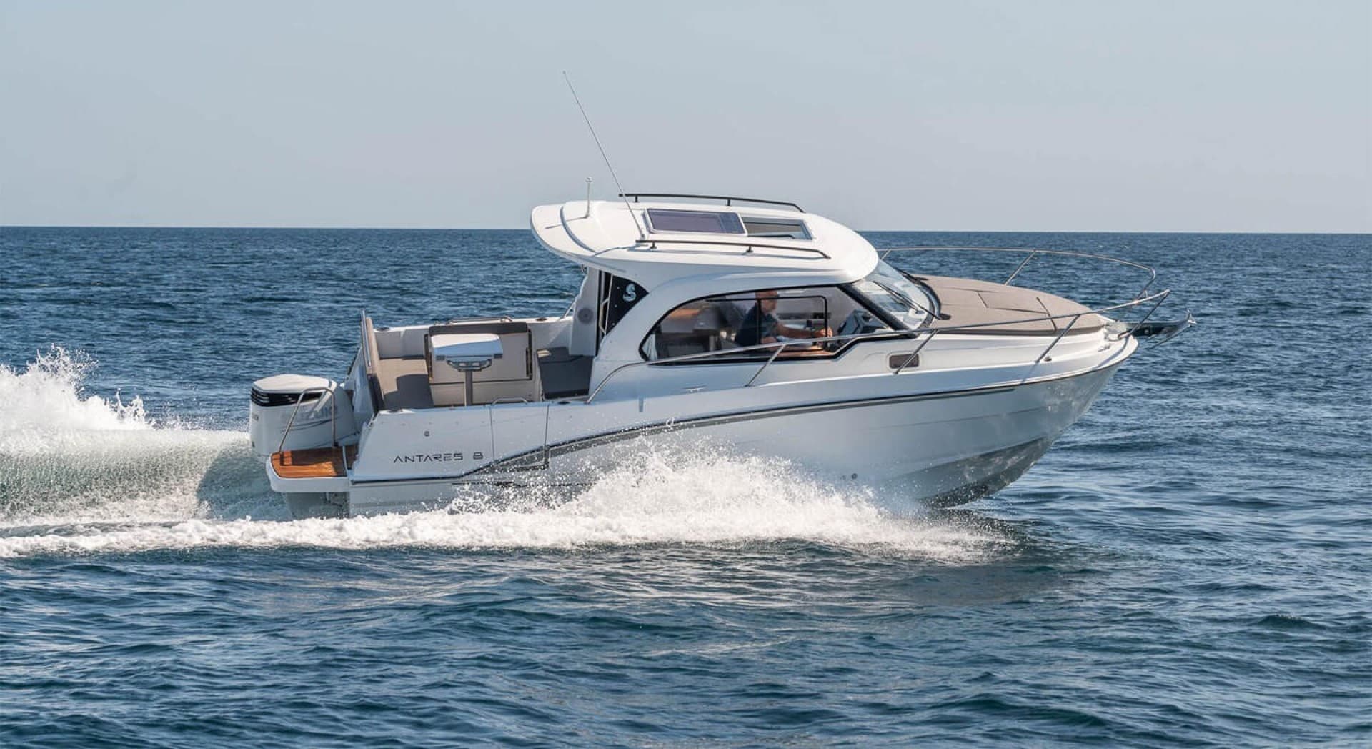 2026 Beneteau Antares 8 — photo 1
