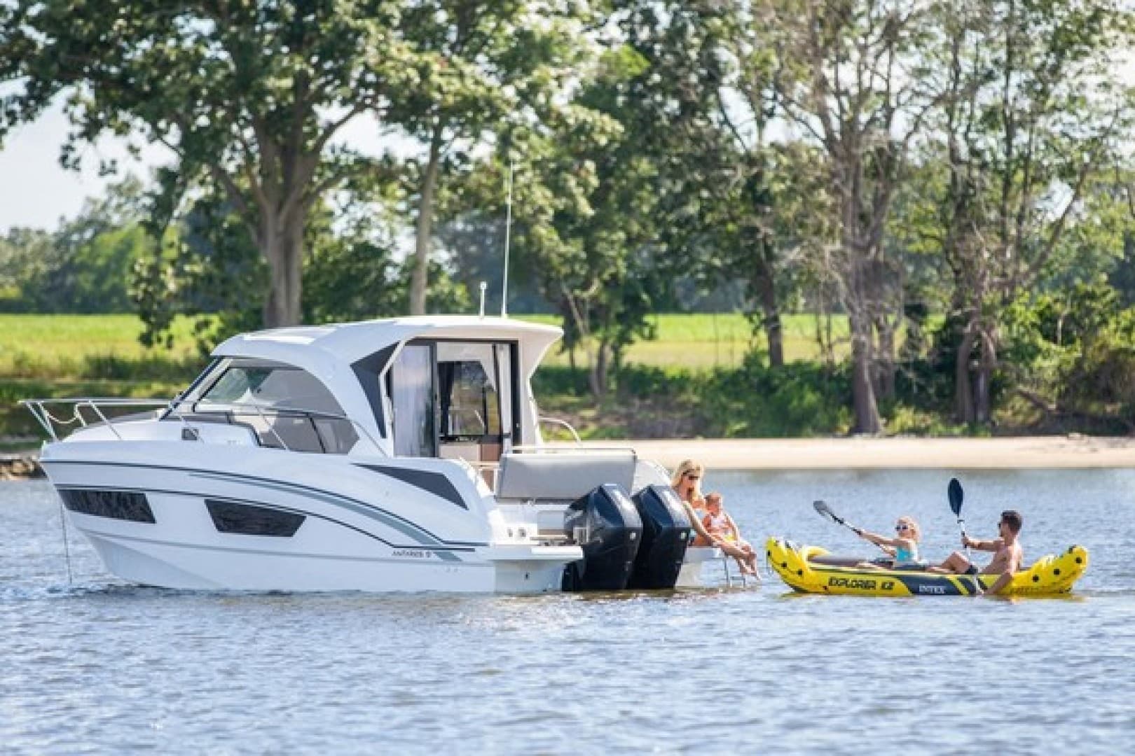 2025 Beneteau Antares 9 — photo 4