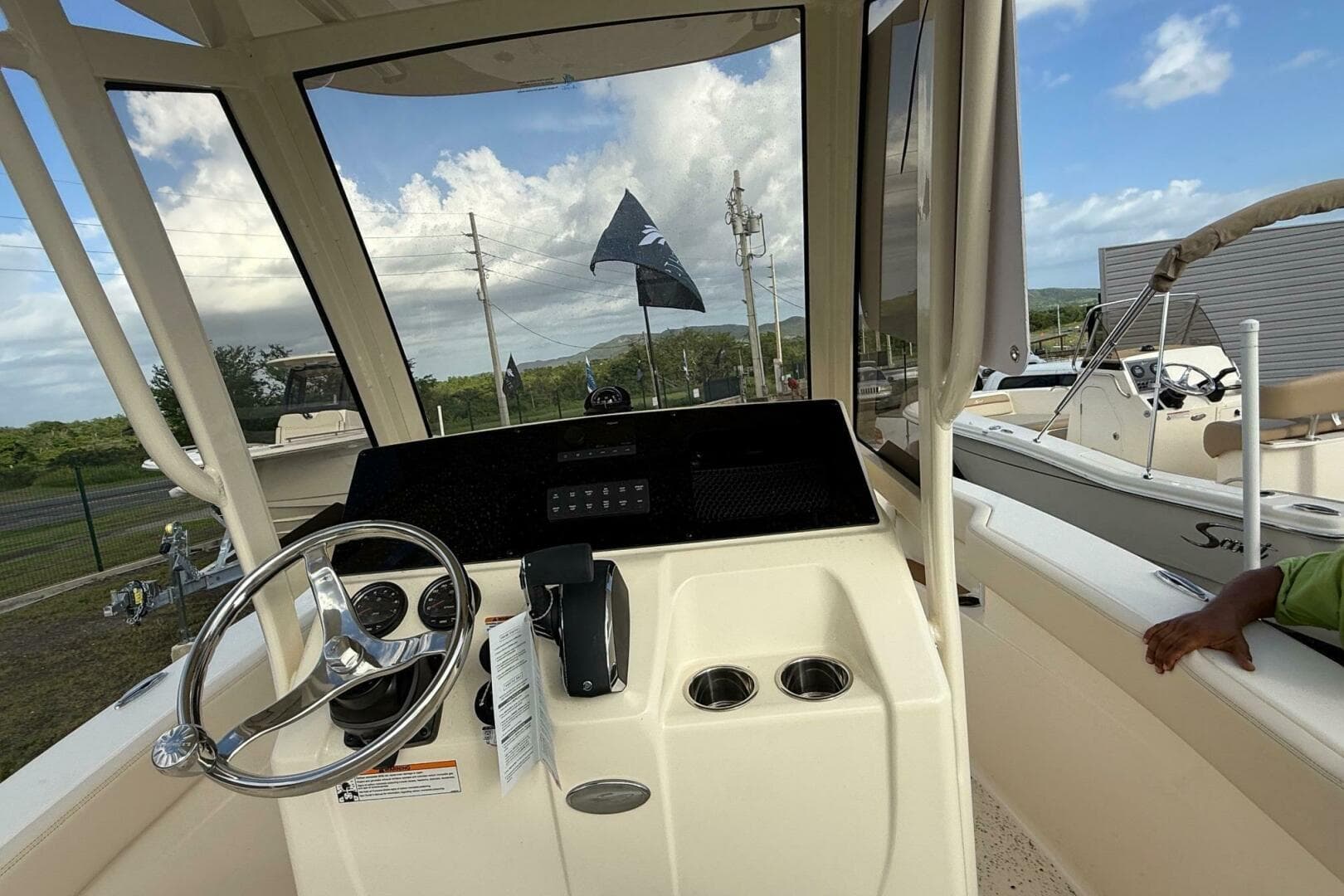 2026 Scout 215 Xsf — photo 4