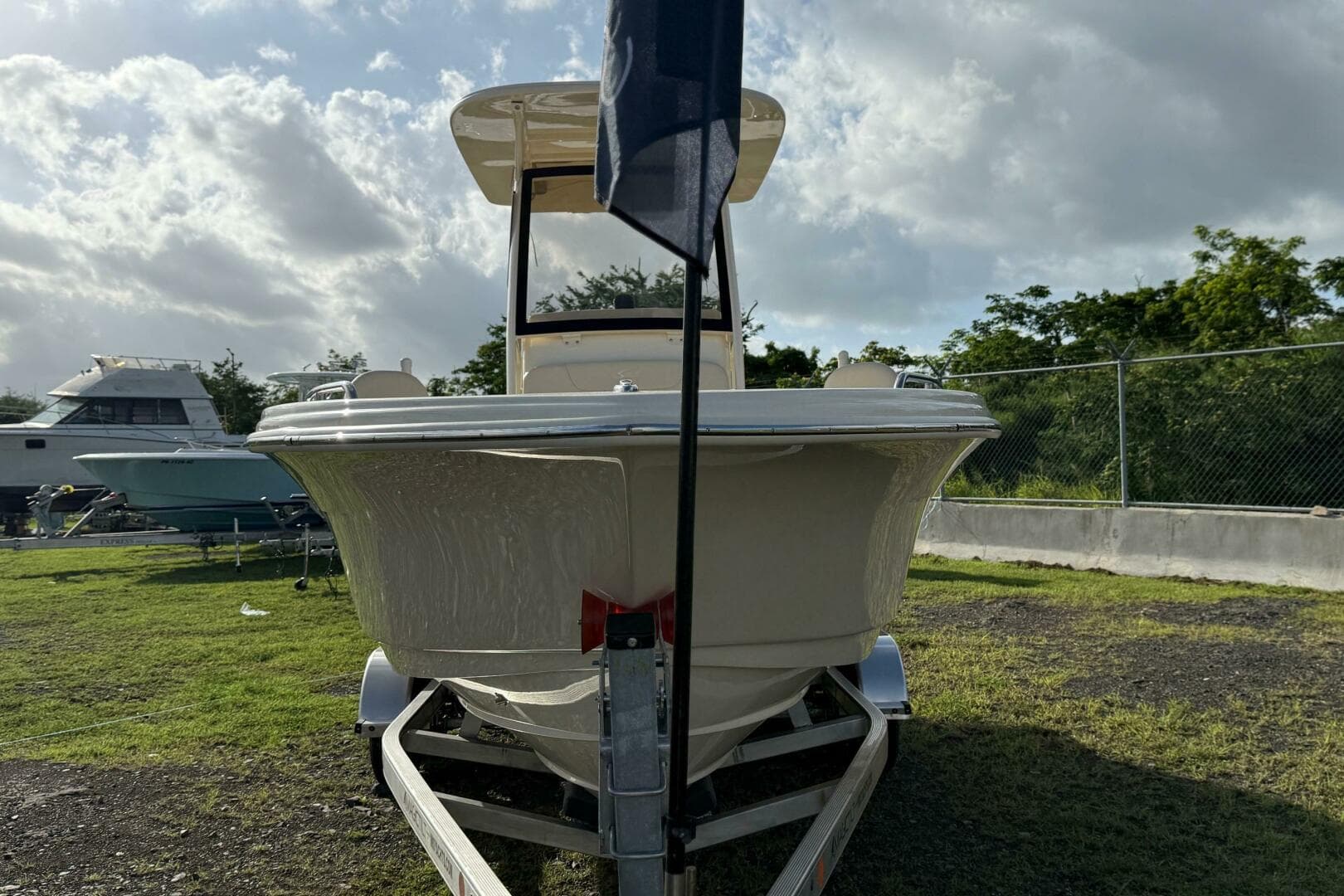 2026 Scout 215 Xsf — photo 3