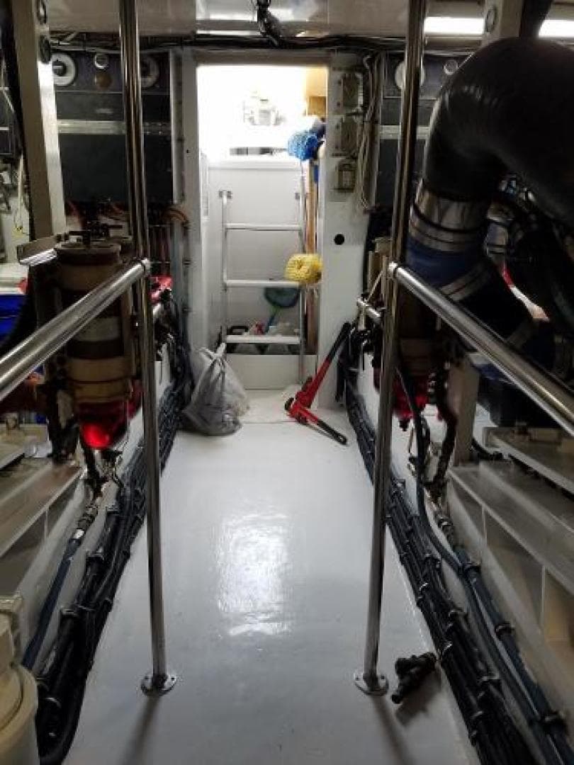 1988 Hatteras Convertible — photo 17