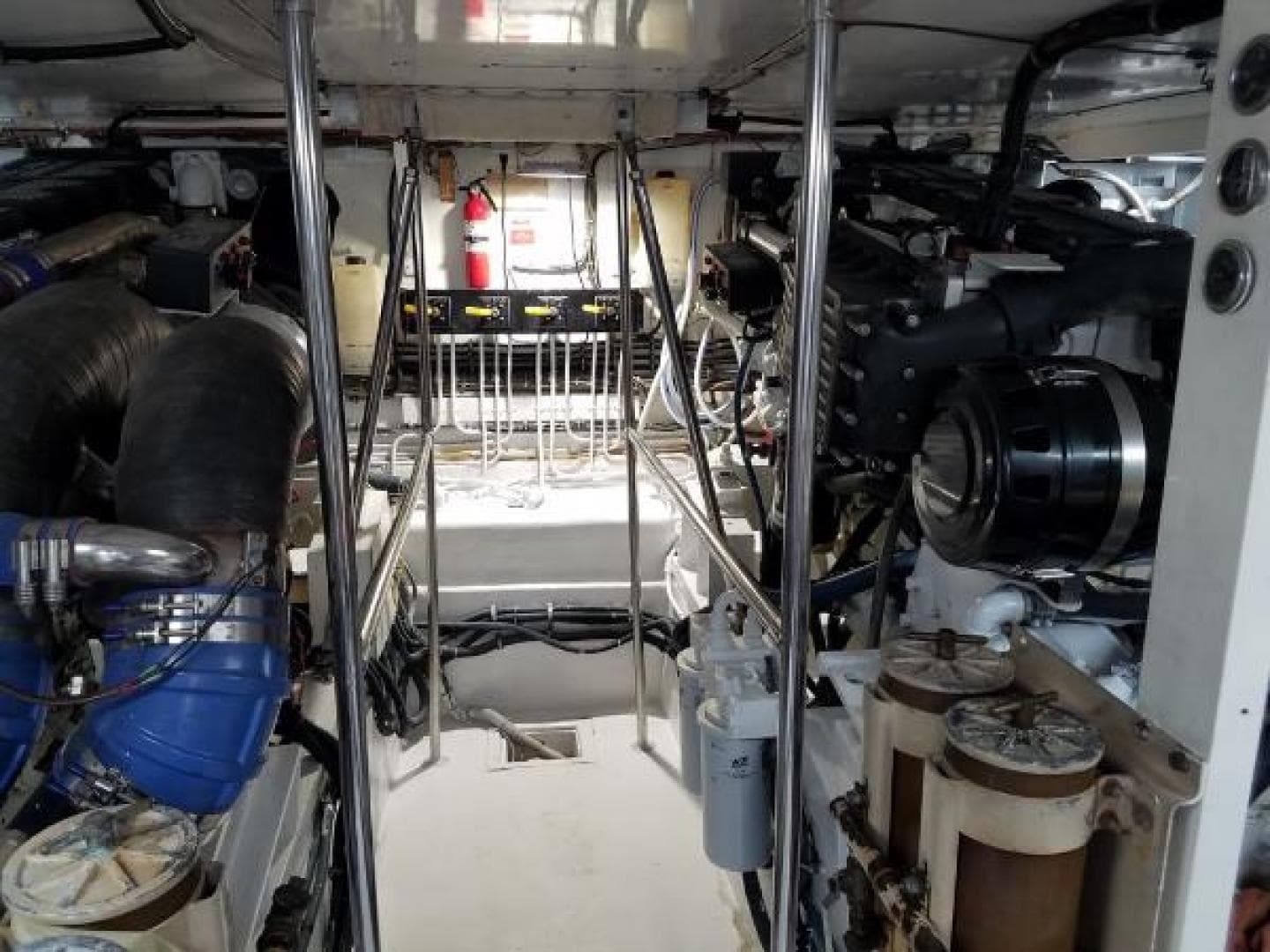 1988 Hatteras Convertible — photo 19