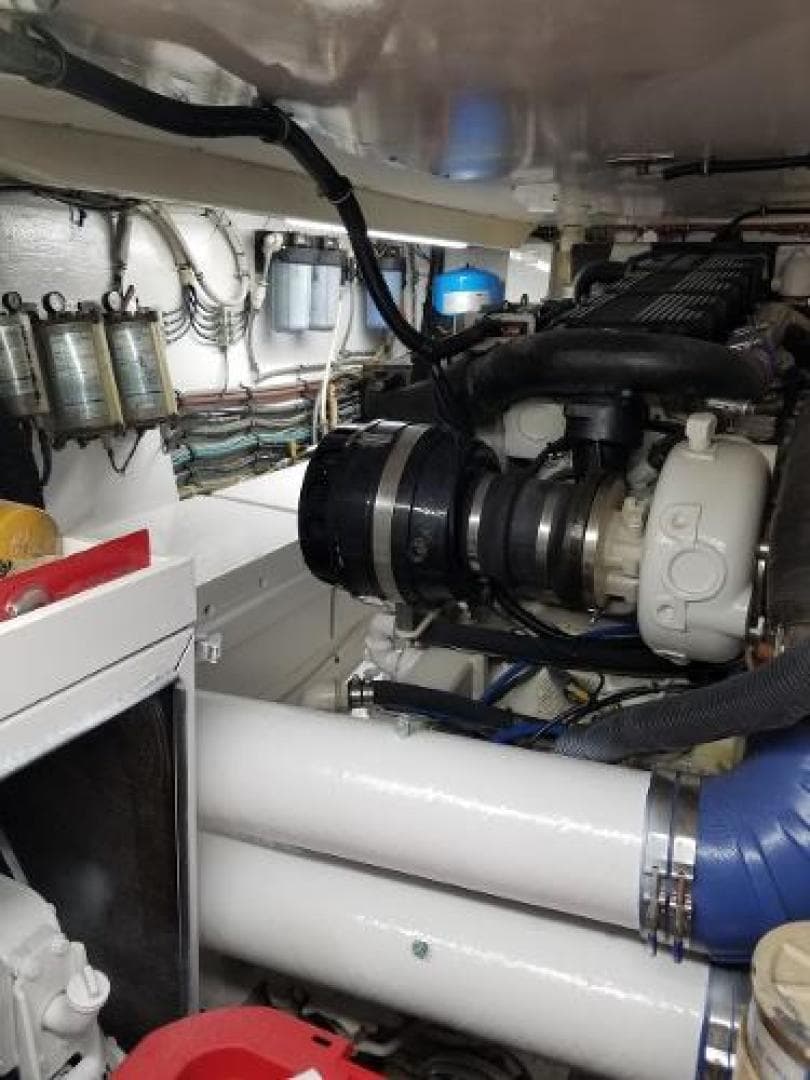 1988 Hatteras Convertible — photo 18