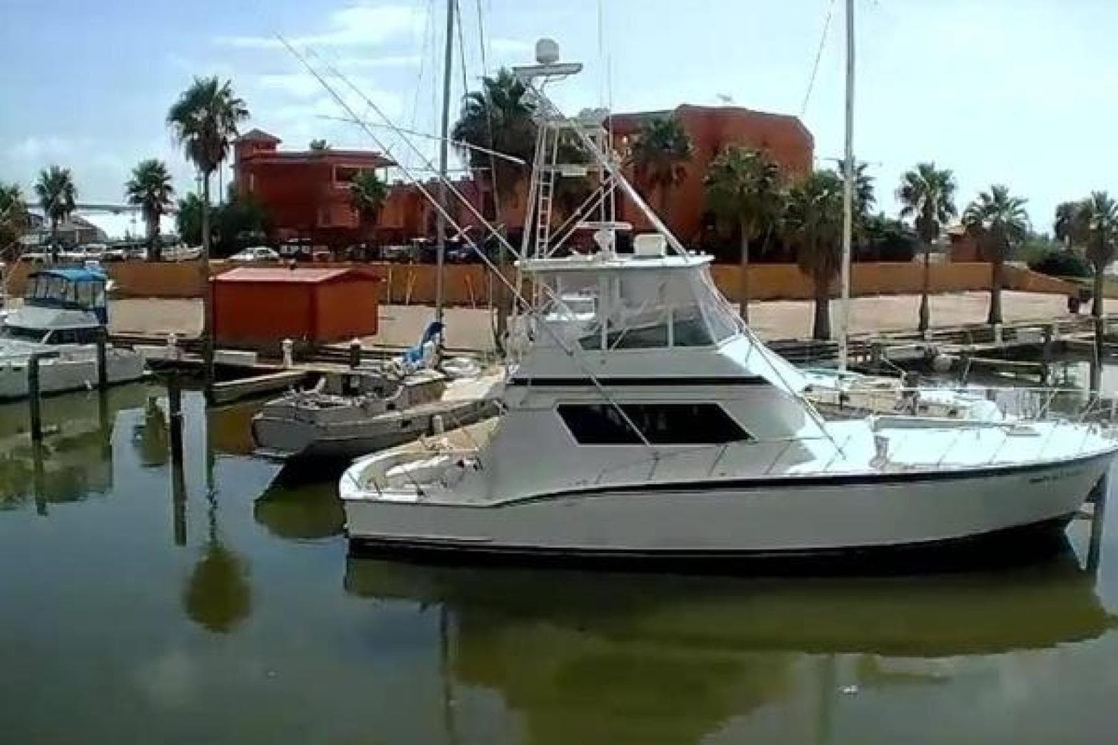 1988 Hatteras Convertible — photo 2