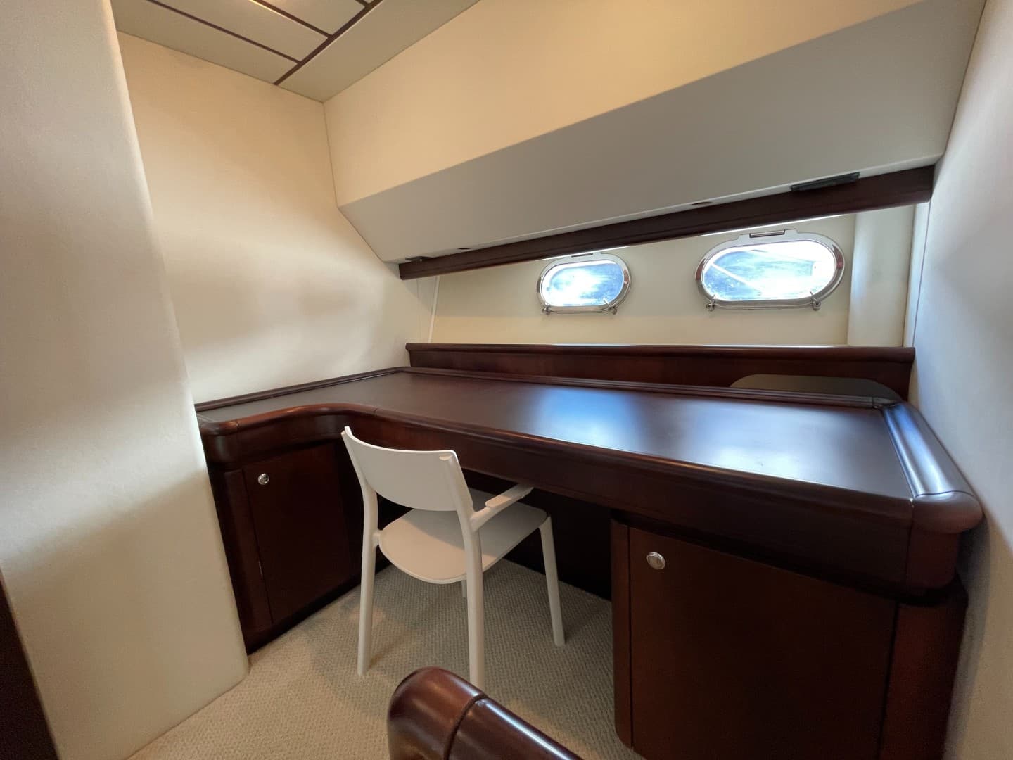 2001 Ferretti Yachts 680 — photo 23