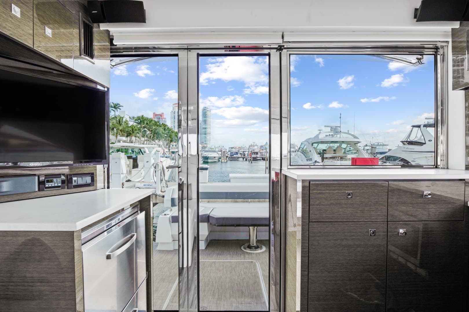 2019 Cruisers 50 Cantius — photo 16