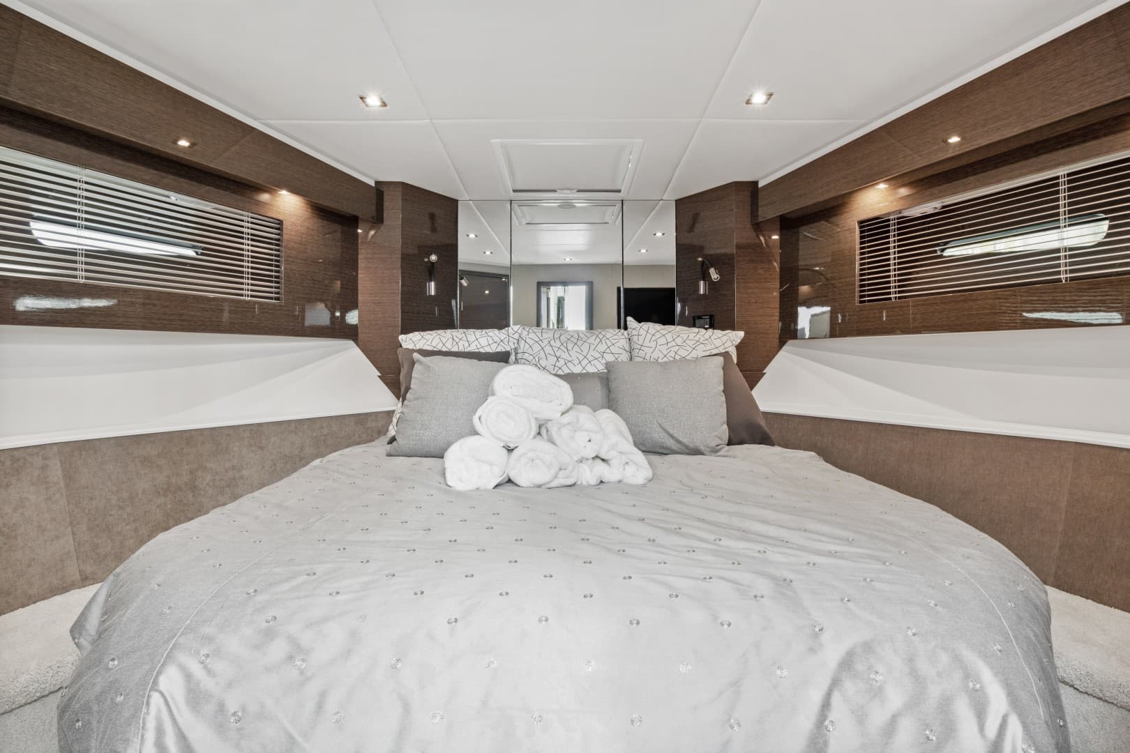 2019 Cruisers 50 Cantius — photo 33