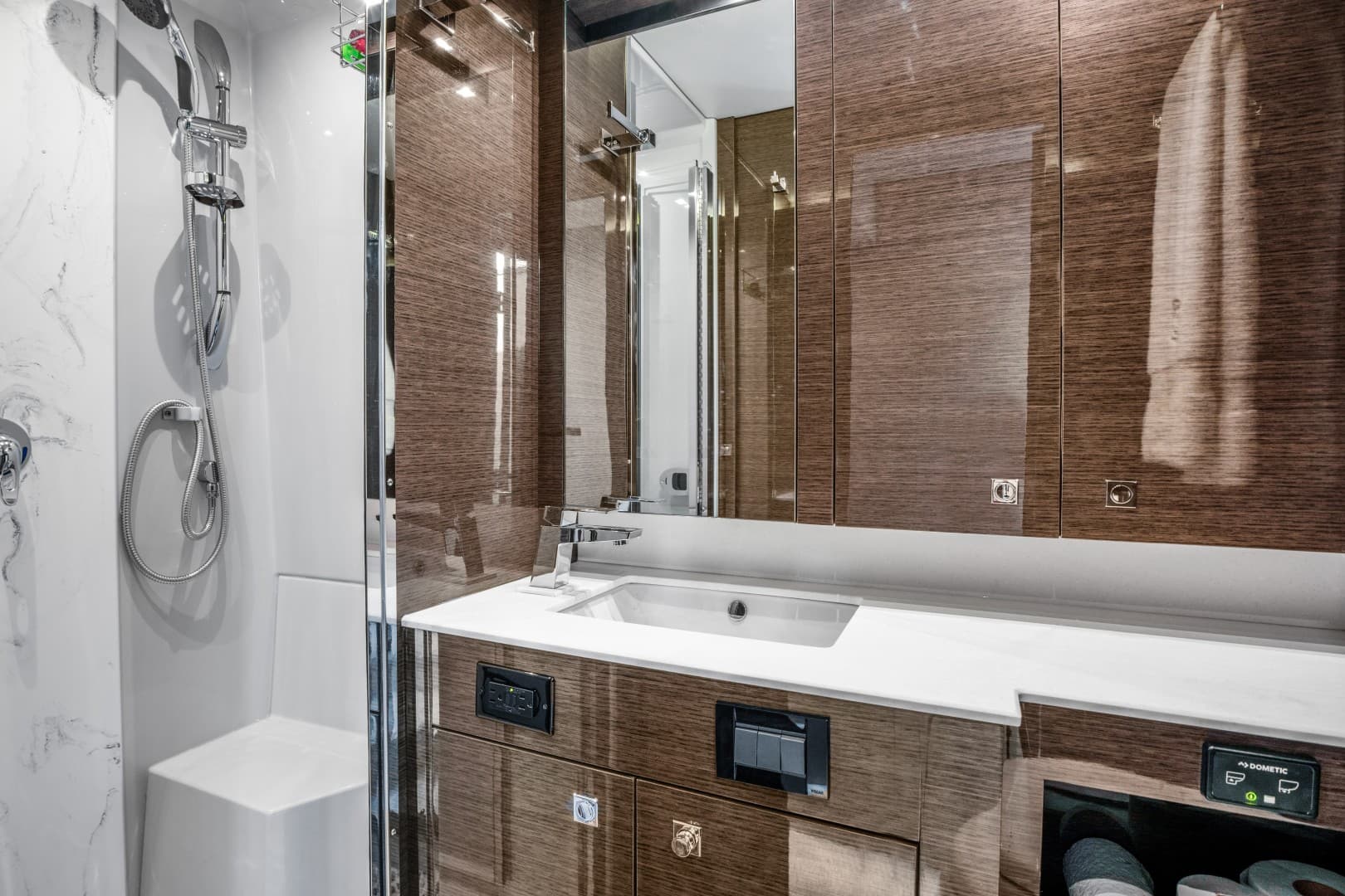 2019 Cruisers 50 Cantius — photo 32